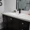 Stylish 4BR Prime Location Close to All! - Мемфіс