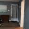 Stylish 4BR Prime Location Close to All!