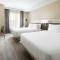 AC Hotel St Petersburg Downtown