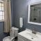 Stylish Remodeled 23 Large beds Near Elvis Presley