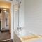 Yasmin's 2 Bed - Great for Workers and Groups with FREE Parking - Hosted by Stay Host Save - Шефилд