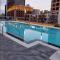 Beautiful 3BR High RisePool, Spa Rooftop Views - 洛杉矶