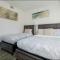 Beautiful 3BR High RisePool, Spa Rooftop Views - 洛杉矶