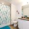 Beautiful 3BR High RisePool, Spa Rooftop Views - 洛杉矶