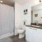 Beautiful 3BR High RisePool, Spa Rooftop Views - 洛杉矶
