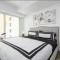Beautiful 3BR High RisePool, Spa Rooftop Views - 洛杉矶