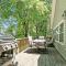 Dog-Friendly Idyllic Lakefront Home