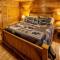 Cozy ‘Grey Fox’ Cabin Between Boone & Blowing Rock - Blowing Rock