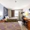 Super 8 by Wyndham Pittsburgh/Monroeville - مونروفيل