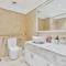 Bright and Spacious 2BR with Pool and Gym Access - 迪拜