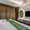 Treebo Premium Emerald Dove With Swimming Pool