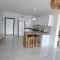 Bohemian Style 1 Bed Apartment 1 KM to Sandy Beach
