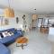 Bohemian Style 1 Bed Apartment 1 KM to Sandy Beach