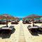 Apartments Enosis, Alia