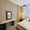 1BR Desert Modernism by Blue Cloud Holidays
