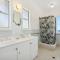 Salt & Peppermint - Beachfront Escape with Stunning Views