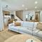 Sandbar Escape 3BR Beach House at Henley Beach