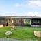 New Modern Holiday Home Near The Beach