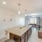 1 Mi to Colonial Beach Boardwalk Home with Fire Pit - كولونيال 1 Mi to Colonial Beach Boardwalk Home with Fire Pit - كولونيال