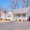 1 Mi to Colonial Beach Boardwalk Home with Fire Pit - كولونيال 1 Mi to Colonial Beach Boardwalk Home with Fire Pit - كولونيال