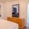 Beautiful Renovated 2 Bedroom Condo with Direct Ocean Views! Paradise 1907 - Myrtle Beach