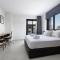 Urban Condo 33 with Veranda - 2 Bdr