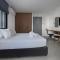Urban Condo 33 with Veranda - 2 Bdr
