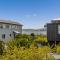 Captains Bach at Cooks - Upstairs Holiday Unit - Cooks Beach