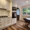 Charming & spacious mountain retreat