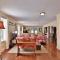 Chittenden Farmhouse - Historic 4BR, 2BA, 20 Min to Skiing, 7 Min to Mountaintop Resort - Chittenden