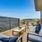 19 Carnegie Luxury - Linen Included - WiFi - Walk to beach - Town Views
