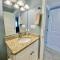 Key Allegro Condo on the BAY with BOAT DOCK & POOL! - Rockport