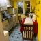 Cheerful 2 BED ROOMS Apartment in heart of Queens - Jackson Heights