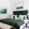 Kalk Bay Coastal Stay Steps from Tidal Pool & Deli - St James