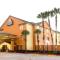 Days Inn & Suites by Wyndham Houston North/Aldine - Хьюстон