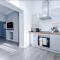 Modern & Cozy 3BR House - Sleeps 8 - Golborne