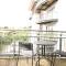 Catrine - Modern Cardiff Bay Apartment by N And N Stays, Private balcony, perfect location for workers or a short break, great disc available for long stays