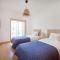Spacious Apt Near Beach & Train, By TimeCooler - Setúbal