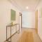 Spacious Apt Near Beach & Train, By TimeCooler - Сетубал