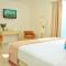 Unic Design Hotel & Restaurant- 5th Avenue