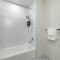 2BR, King Bd, Free Prkn, Gym, NYC View, 8min Train - شرق اورانج