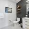 2BR, King Bd, Free Prkn, Gym, NYC View, 8min Train - شرق اورانج