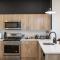 2BR, King Bd, Free Prkn, Gym, NYC View, 8min Train - 东奥兰治