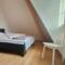 2 min vom Bahnhof, Stadt nah, Modern, bequem,