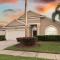 Single-Level Home w Heated Pool & 9MI to Disney - Орландо