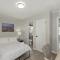 Modern Ranch 15 min to Downtown and Hospitals - Euclid