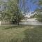 Modern Ranch 15 min to Downtown and Hospitals - Euclid