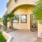 Community Pools and Golf Views Palm Desert Condo! - 棕榈荒漠