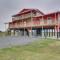 9 Mi to Crystal Beach Pet-Friendly Apt with Balcony - Port Bolivar