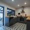 BeGuest Sun & Pool House